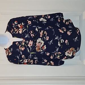 *NWOT* fun2fun Navy Floral Blouse Top